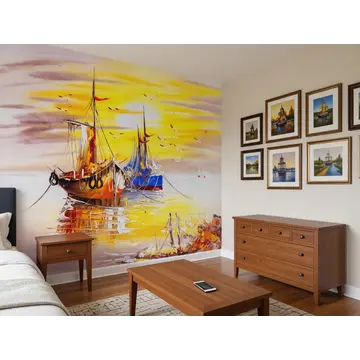 Обои в интерьере «Парусники на жёлтом горизонте в лучах заката»