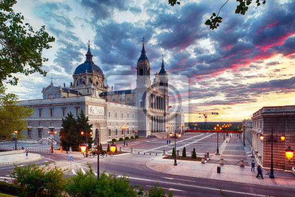 Фотообои - Кафедральный собор Ла Альмудена (Мадрид)