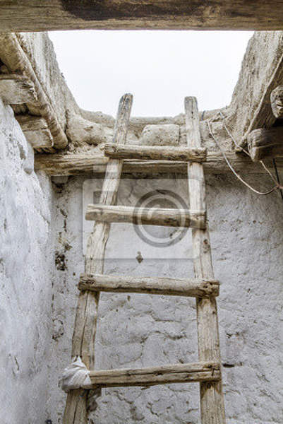 Фотообои с деревянной лестницей