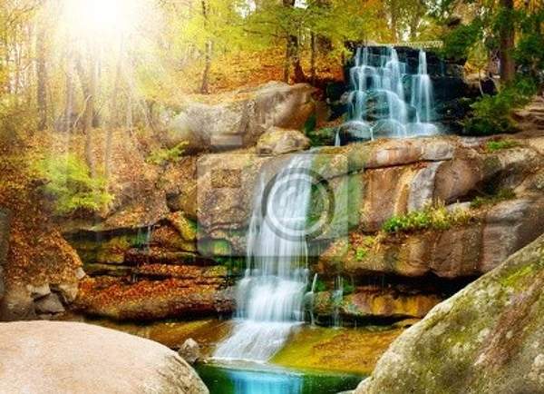 Фотообои - Водопад в осеннем лесу