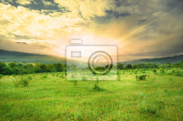 Фотообои с рассветом в горах