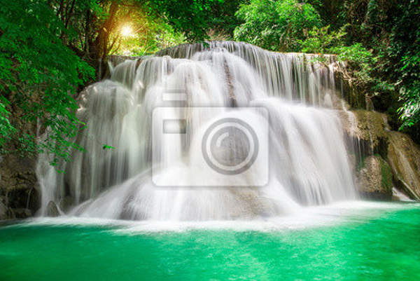 Фотообои для стен - Зеленый водопад