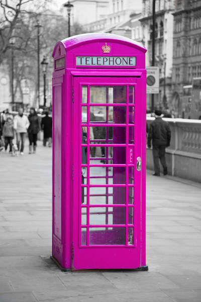 Фотообои - Розовая телефонная будка