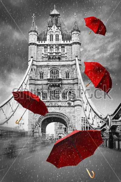 Фотообои с Лондоном и красными зонтиками