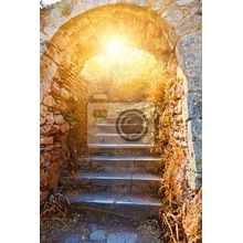Фотообои со старой арочной каменной лестницей