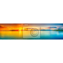 Фотообои с рассветом на море (панорама)