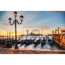 Фотообои на стену с фонарем в Венециии