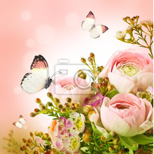 Фотообои - Нежный букет из розовых роз и бабочки