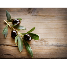 Фотообои с оливками на фоне дерева
