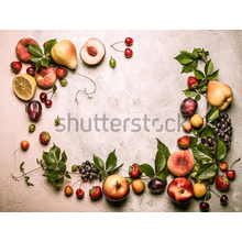 Фотообои для кухни с фруктами и ягодами на стене