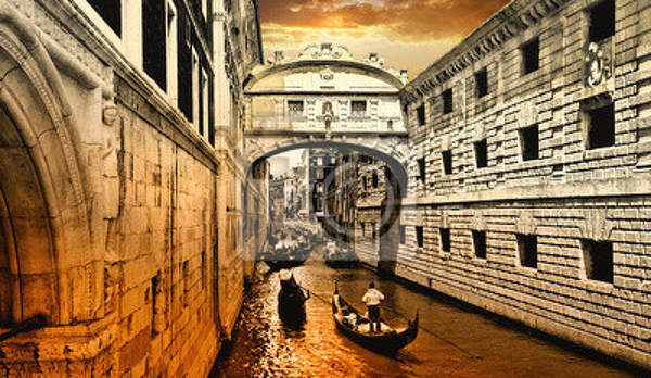 Фотообои с каналом в Венеции на закате артикул 10000087