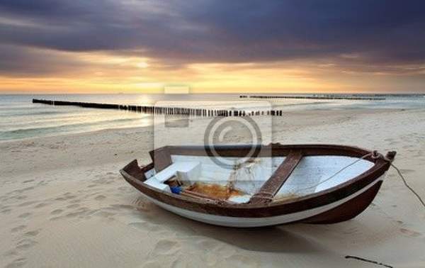 Фотообои с лодкой и закатом на пляже артикул 10000090