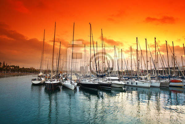 Фотообои с яхтами на закате солнца артикул 10001099