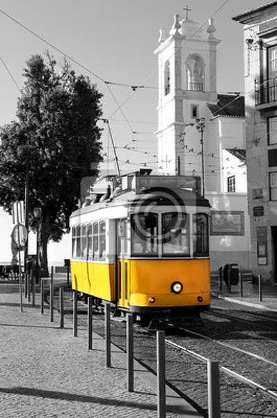 Фотообои с улицей Лиссабона и трамваем артикул 10002038