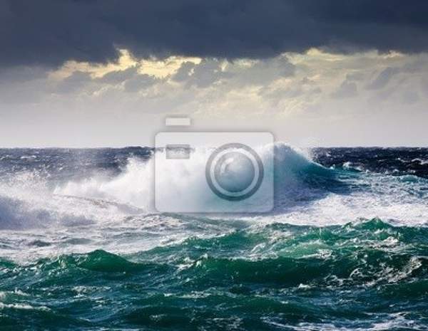Фотообои с морем и штормом артикул 10002302