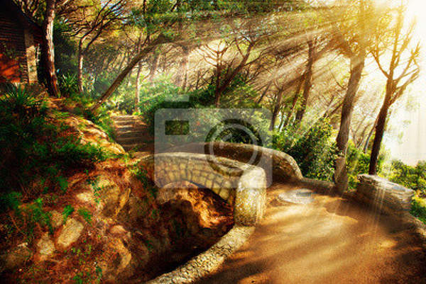 Фотообои с каменным мостом в старом парке артикул 10002495