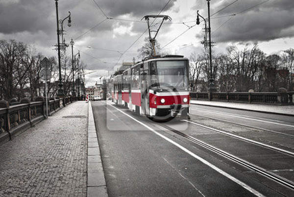 Фотообои "Трамвай в Праге" артикул 10002348