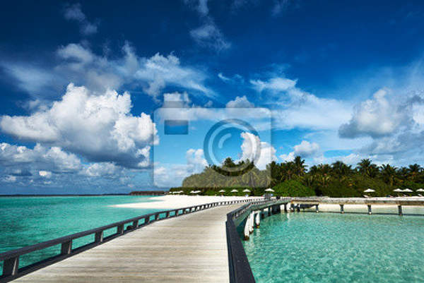 Фотообои - Красивый пляж с причалом артикул 10003997
