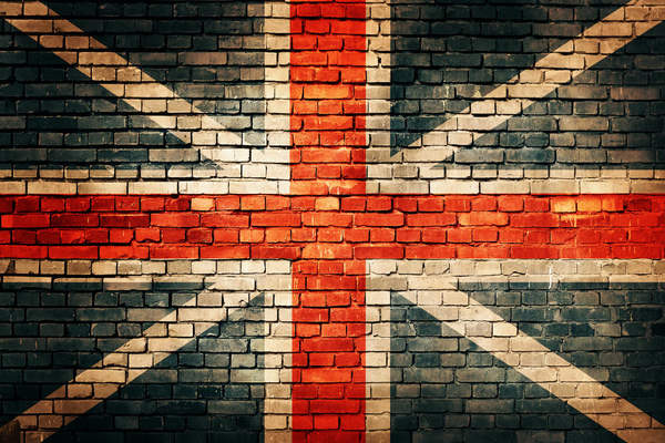 Фотообои - Флаг Англии на кирпичной стене артикул 10003354