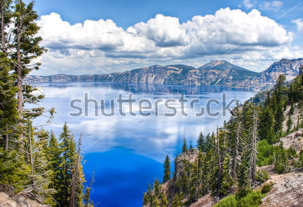 Фотообои с горным пейзажем и видом на озеро артикул 10009743