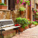 Фотообои с итальянской улочкой в цветах