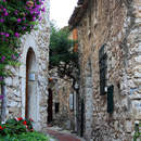 Обои на стену - Узкая улица